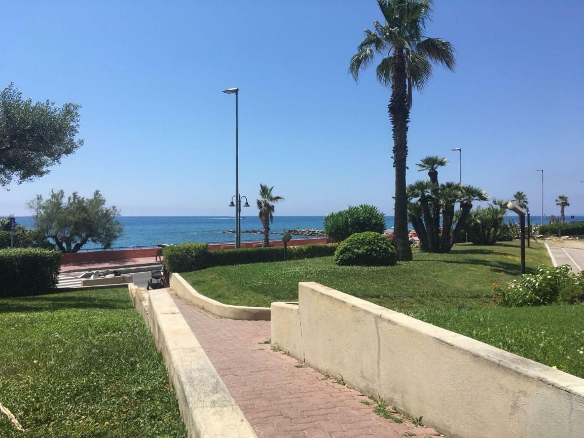 Mare 3 Apartment Вентимиля Екстериор снимка